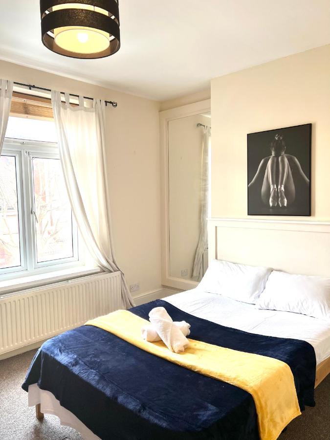 Aldgate Holiday Rooms Londra Dış mekan fotoğraf