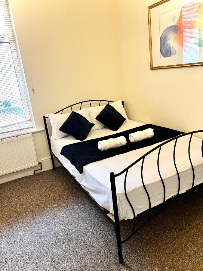 Aldgate Holiday Rooms Londra Dış mekan fotoğraf